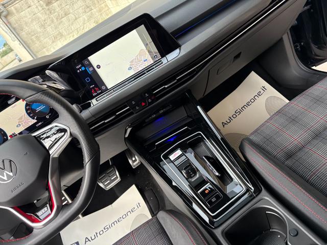 VOLKSWAGEN Golf GTI 2.0 TSI DSG TETTO-LED-PELLE-CERCHI 19''.