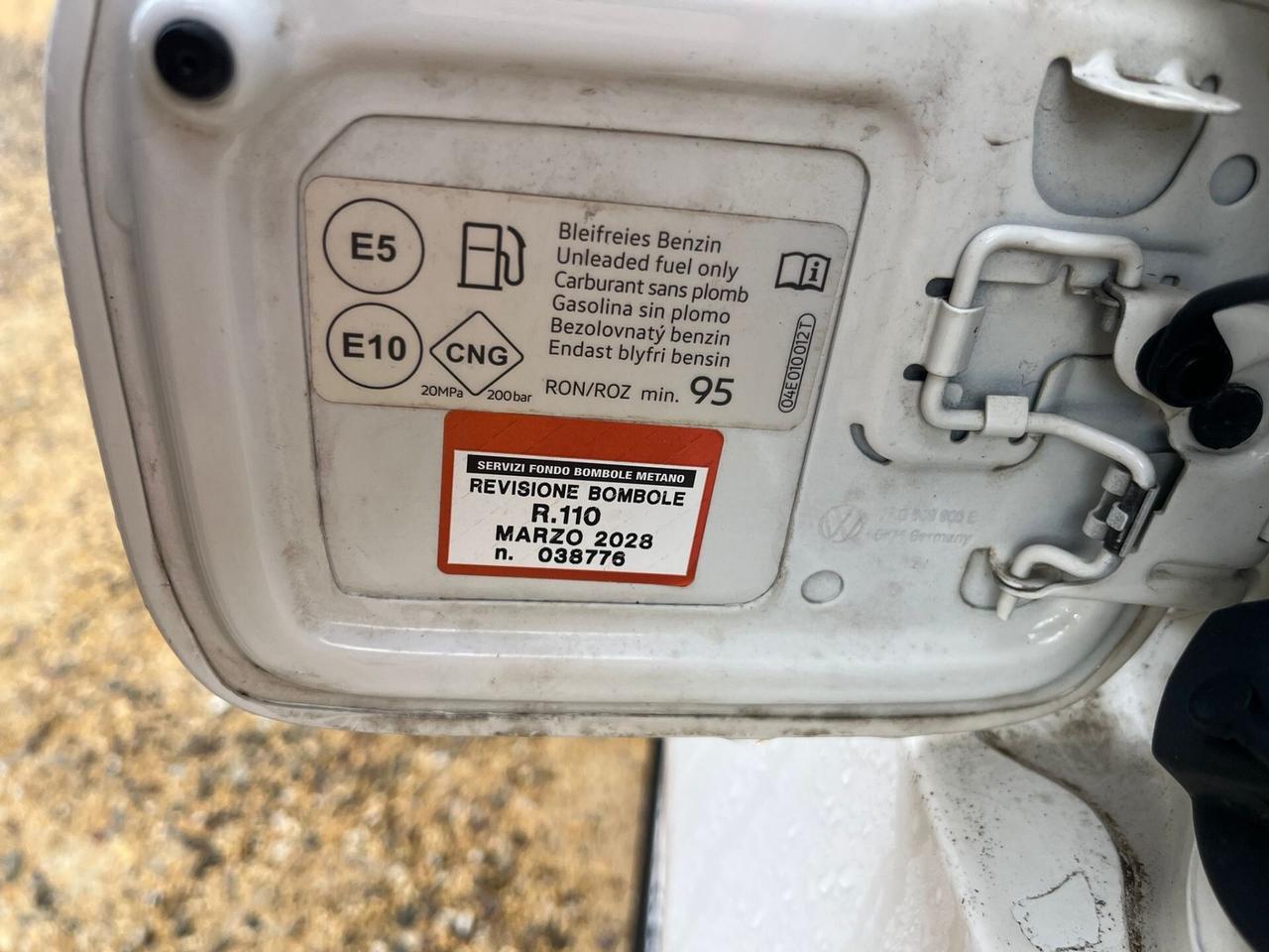 Volkswagen Caddy 1.4 Benzina-Metano / Euro 6