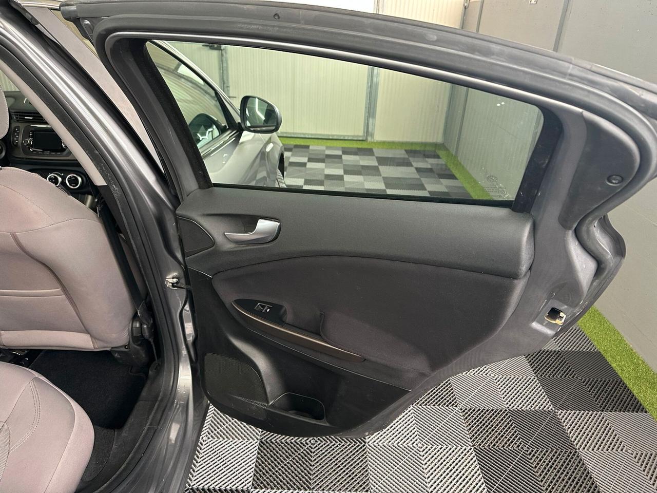 Alfa Romeo Giulietta 1.6 JTDm-2 105 CV Distinctive