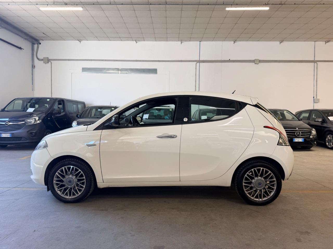 Lancia Ypsilon 1.2 69 CV 5 porte GPL Ecochic Gold
