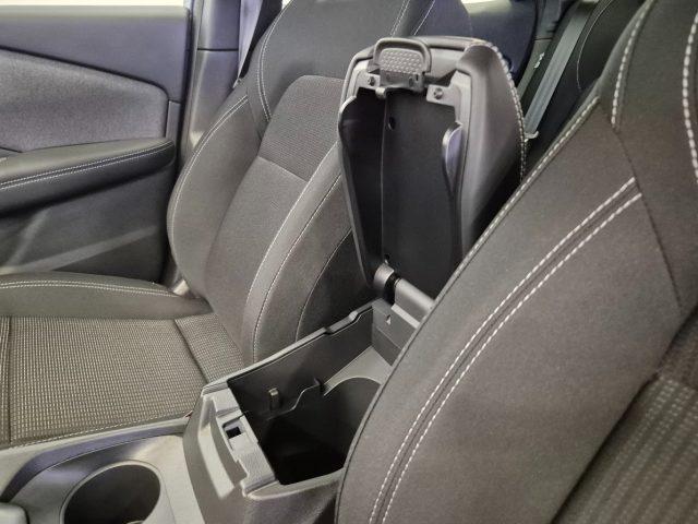 NISSAN Qashqai MHEV 140 CV N1 Autocarro