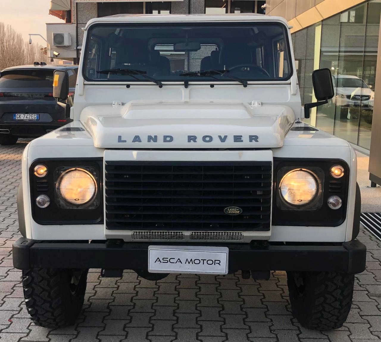 Land Rover Defender 90 2.4 Td4 3 porte