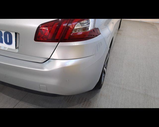 PEUGEOT 308 5p 1.2 puretech Allure s&s 130cv