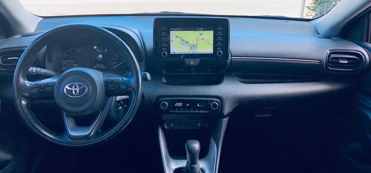 Toyota Yaris 1.5 Hybrid Business TELECAMERA