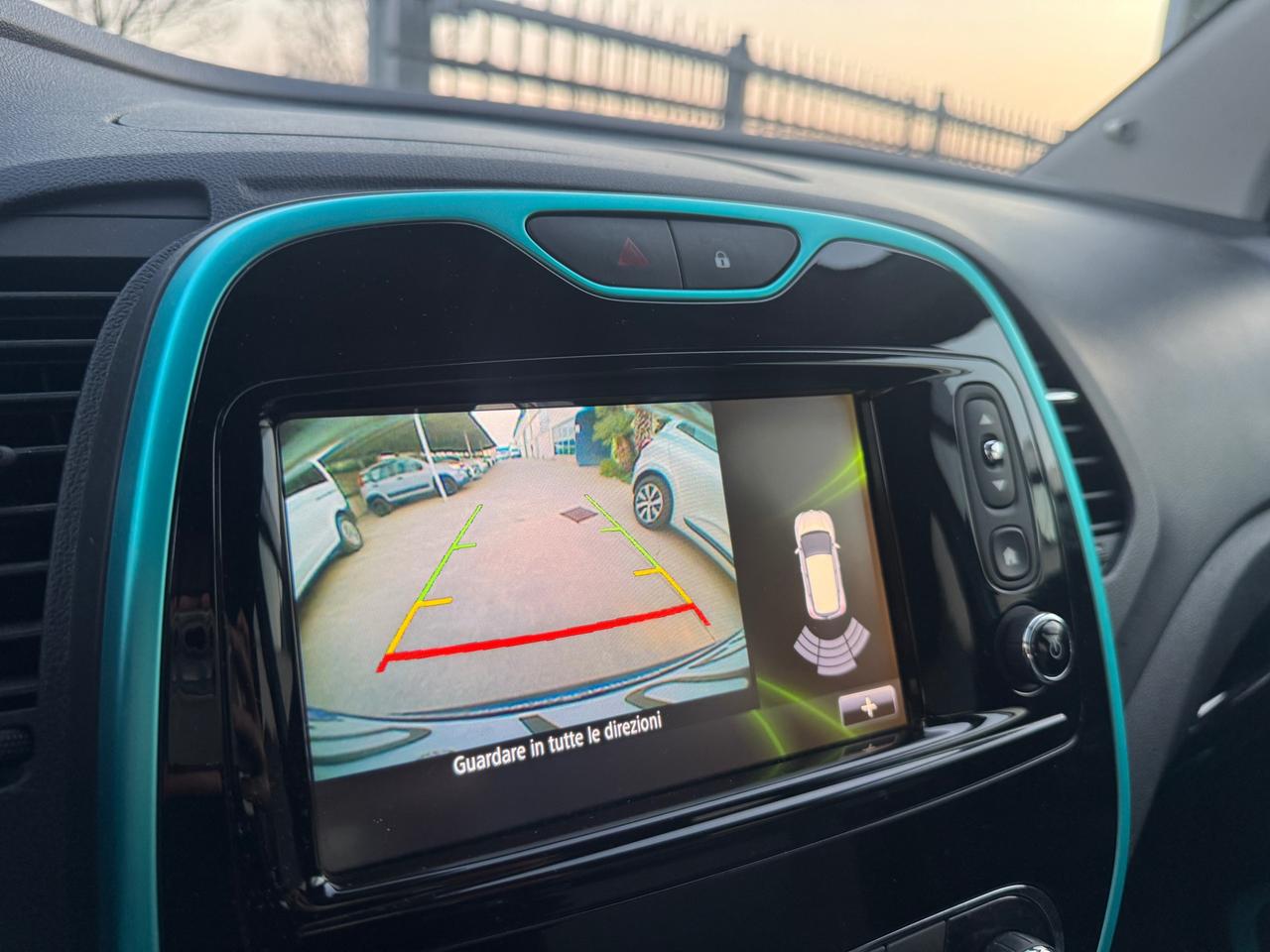 Renault Captur 0.9 tce Intens (energy r-link) 90cv E6