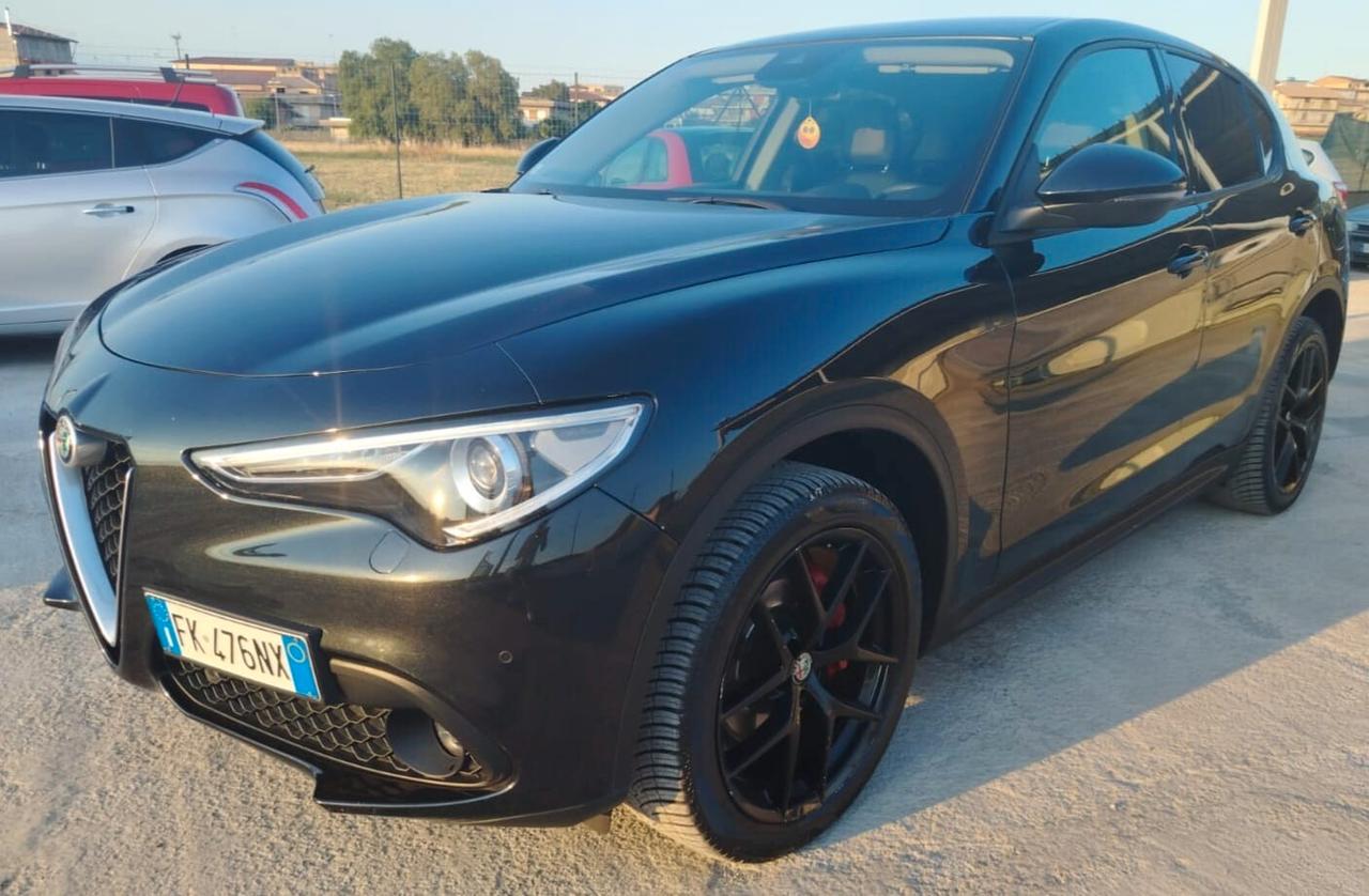 Alfa Romeo Stelvio 2.2 Turbodiesel 210 CV AT8 Q4 Executive