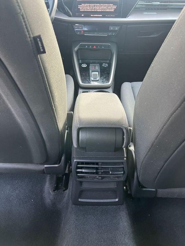 Audi A3 A3 SPB 30 TFSI Business