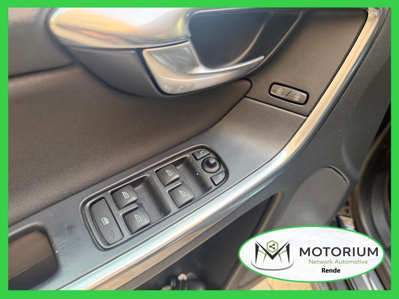 Volvo XC60 D4 180cv Geartronic Momentum 01/2014