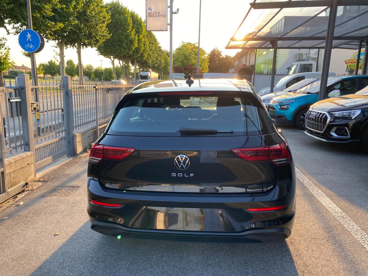 Volkswagen Golf 1.0 TSI EVO Life - ok neopatentati