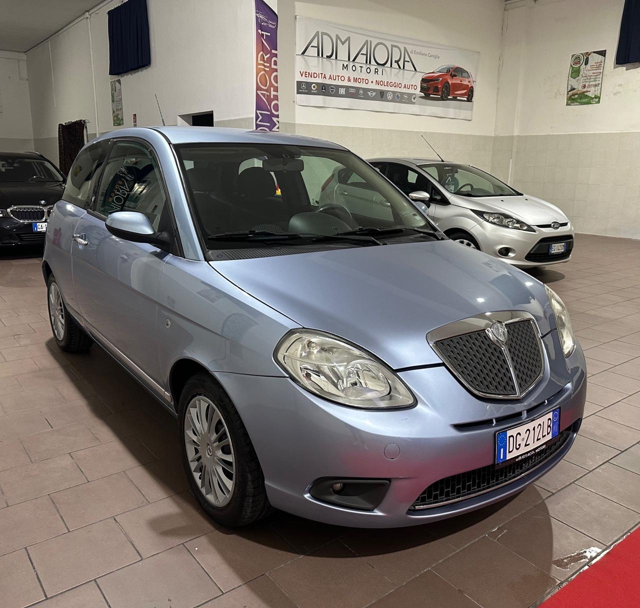 Lancia Ypsilon 1.2 Argento