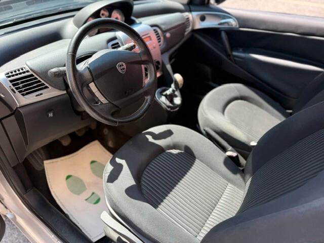 Lancia Ypsilon 1.4 Argento Ecochic GPL