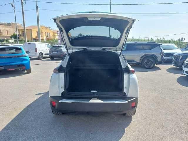 Peugeot 2008 motore elettrico 136 CV Allure Pack