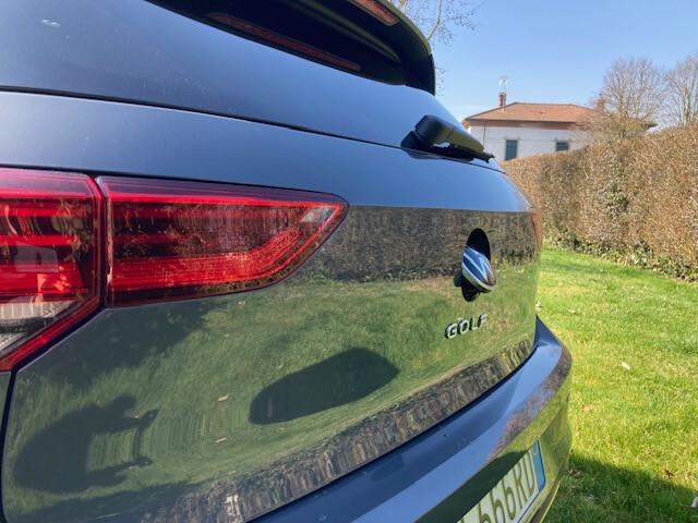 Volkswagen Golf serie 8 motore 2.0 TDI 116 cv cambio DSG allestimento STYLE