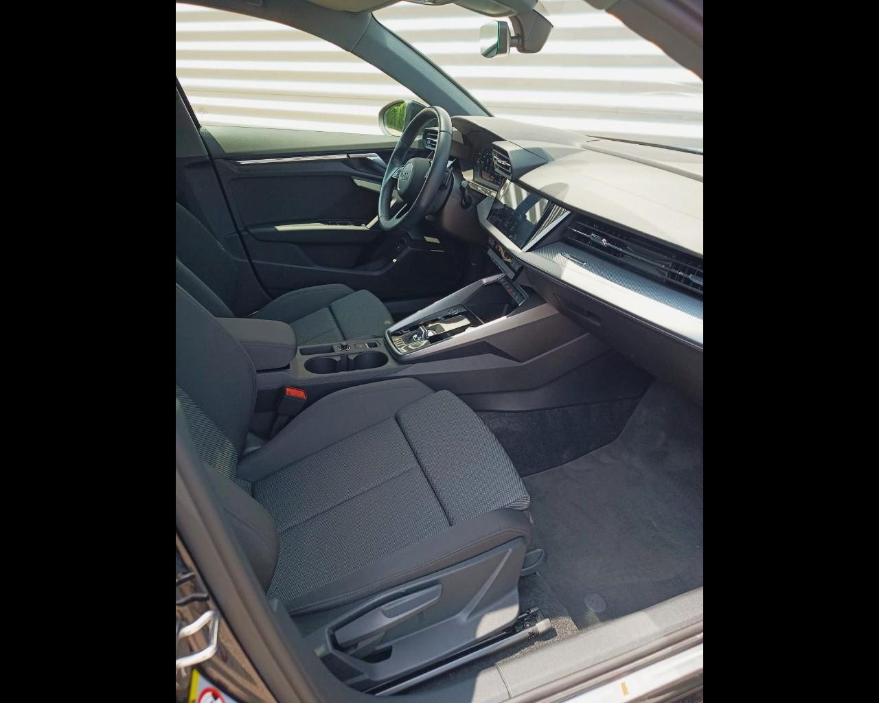 AUDI A3 SPORTBACK 45 TFSIe S-TRONIC S-LINE EDITION