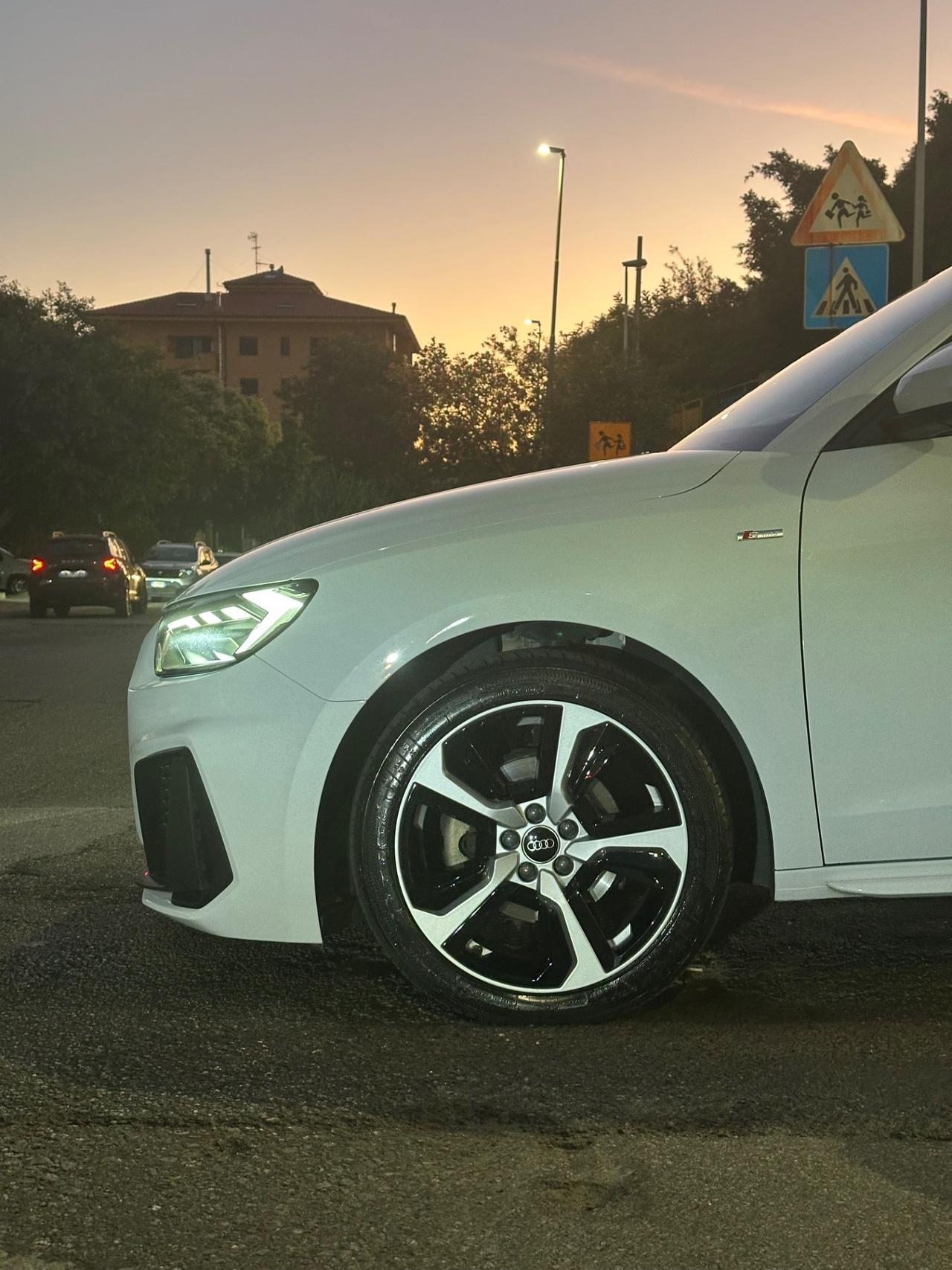 Audi A1 SPB 30 TFSI Identity Black