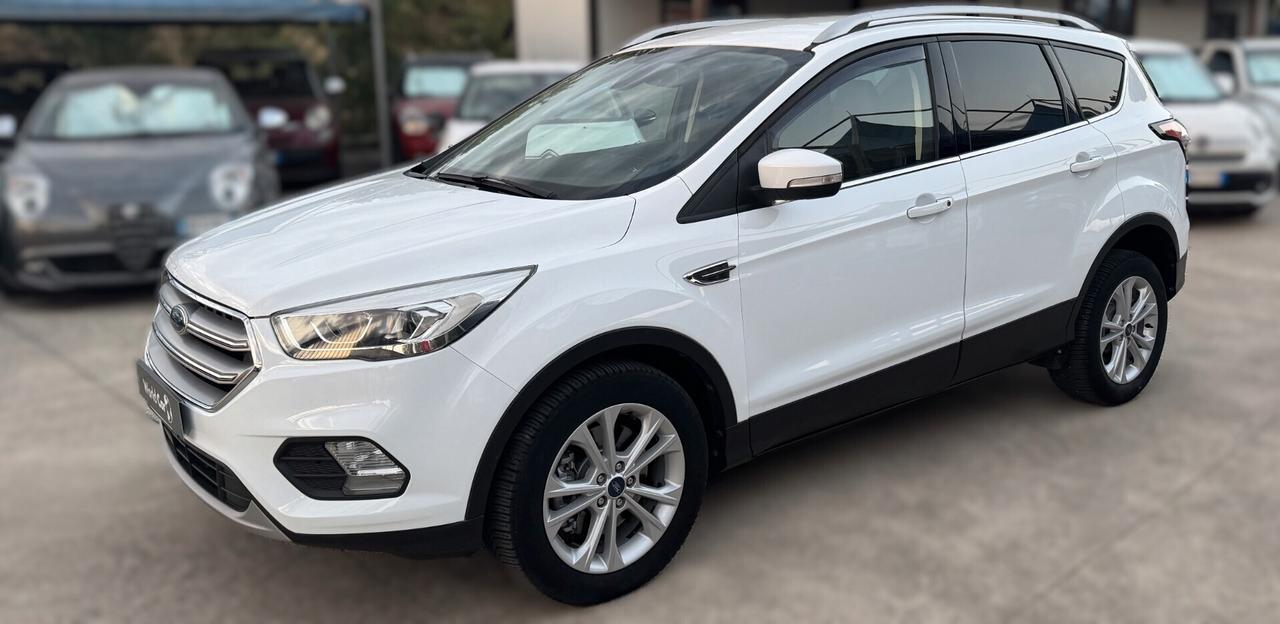 Ford Kuga 1.5 TDCI 120 CV S&S 2WD Powershift Titanium