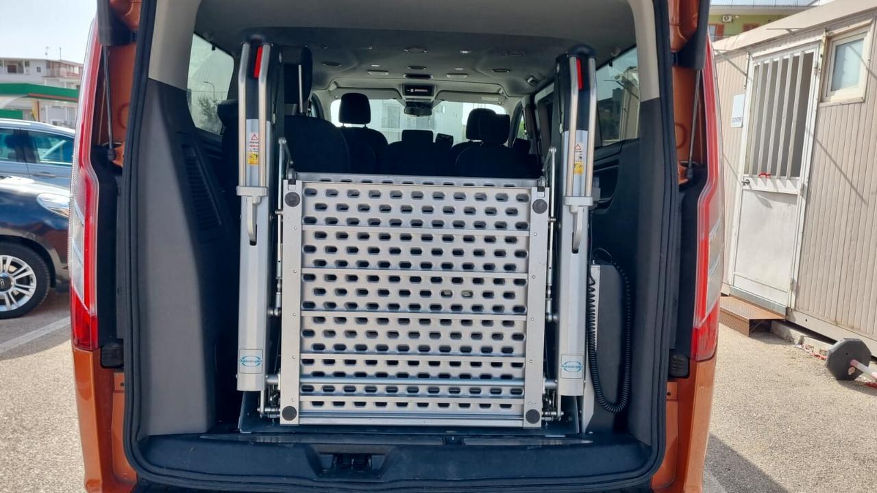 Ford Tourneo Custom 320 2.0 TDCi 130CV PC Titanium