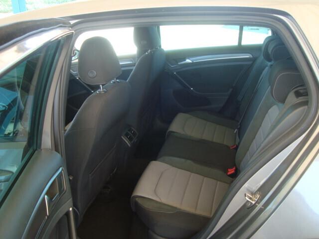 Volkswagen Golf 5p 1.6 TDI R-LINE 110CV