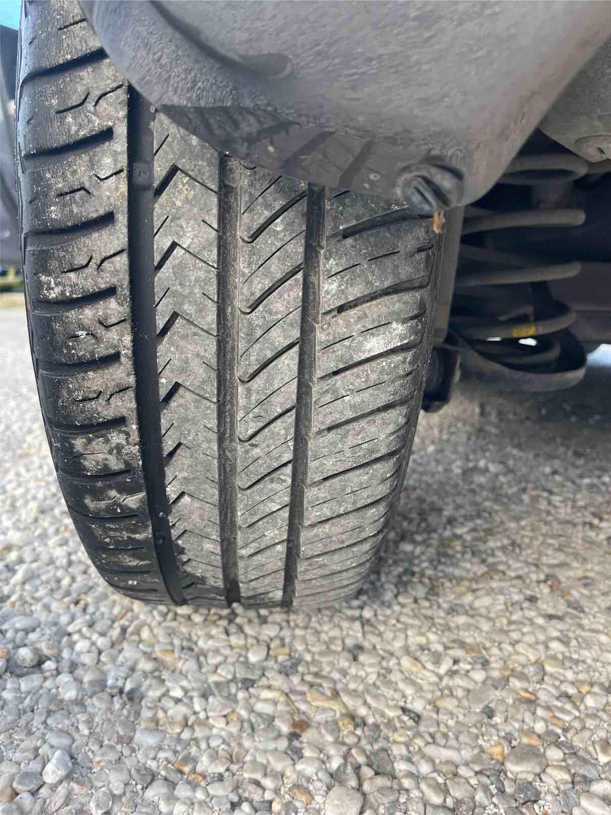 TOYOTA YARIS - UNICO PROPRIETARIO - NAVI