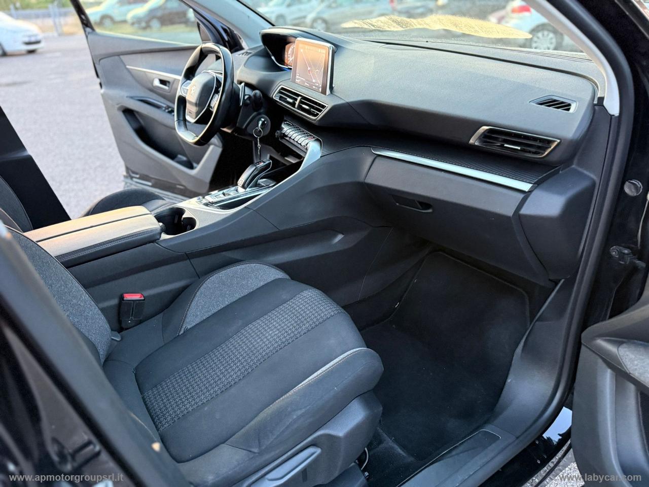 PEUGEOT 5008 BlueHDi 130 S&S EAT8 Allure