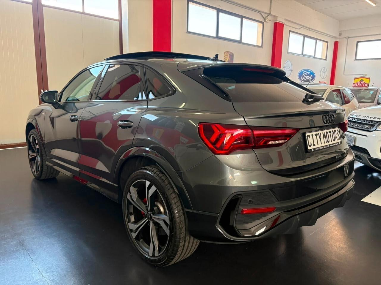 Audi Q3 SPB 40 TDI quattro Identity Black S line Edition