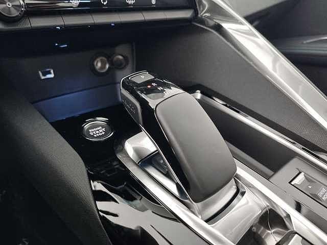 Peugeot 3008 Hybrid Plug in 225 e-EAT8 Allure Pack