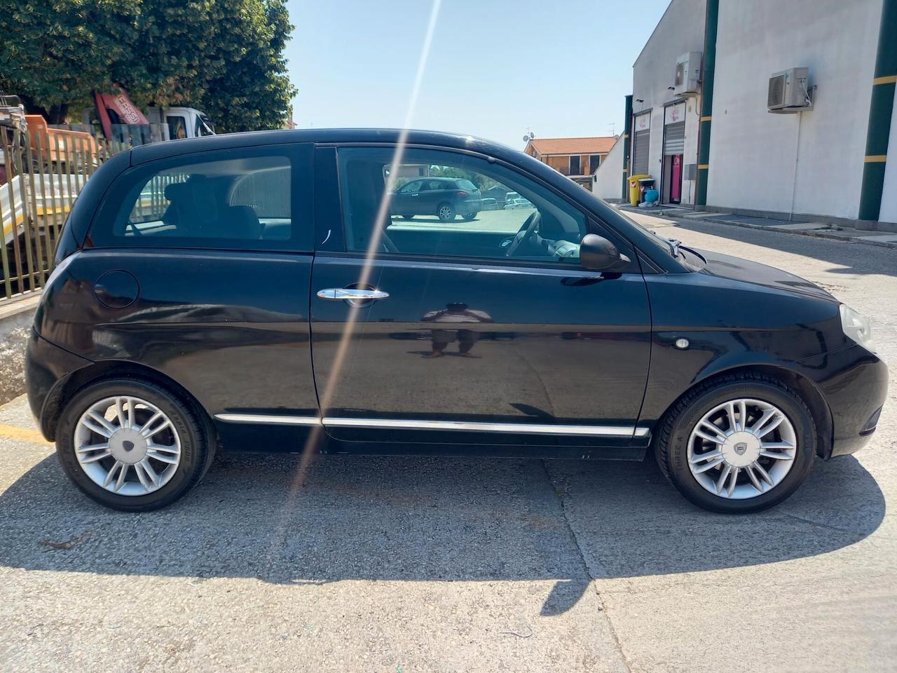 Lancia Ypsilon NEOPATENTATI