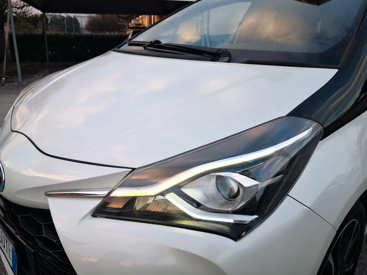 Toyota Yaris 1.5 Hybrid 5 porte Trend "White Edition" Automatic