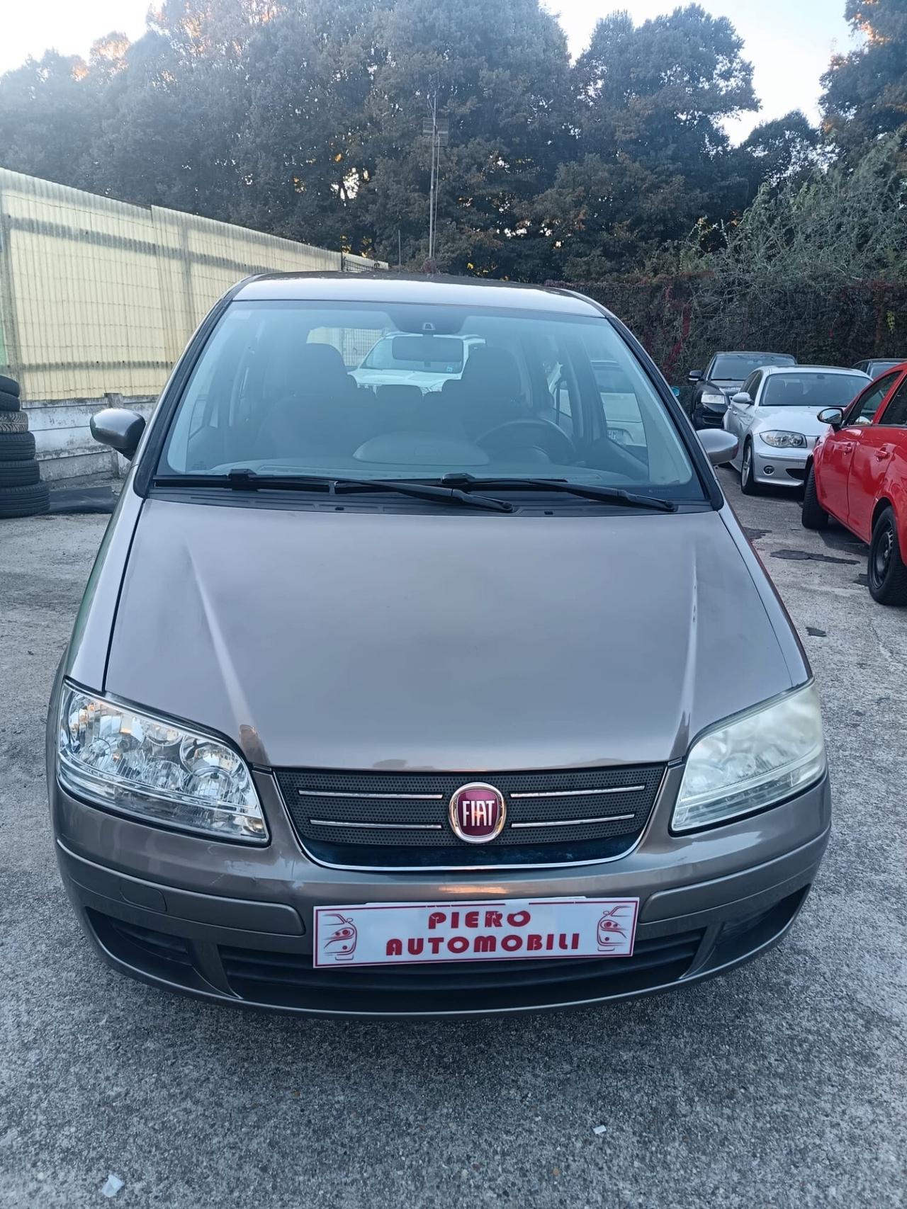 Fiat Idea 1.4 16V BlackMotion