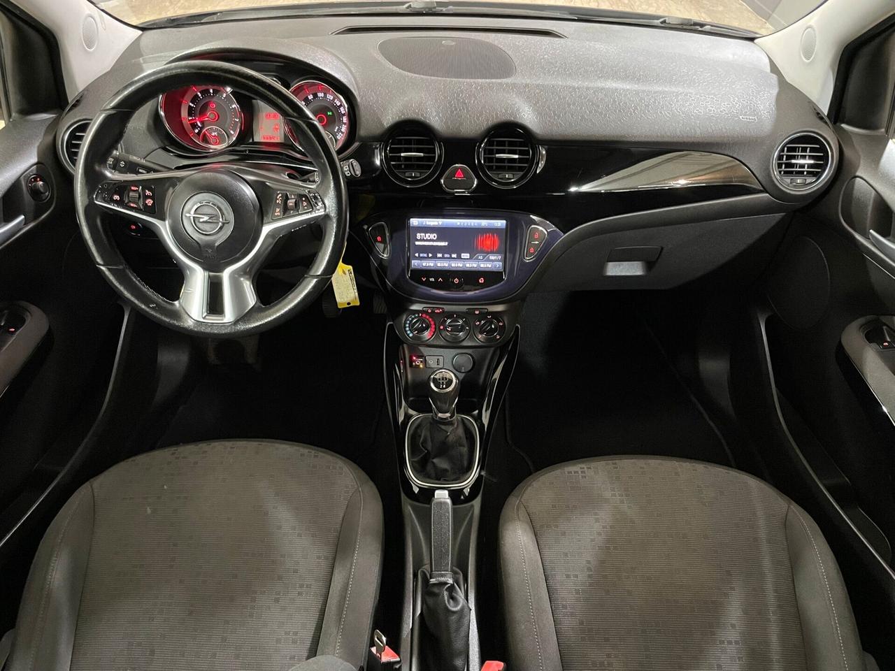 Opel Adam 1.2 70 CV White/Black Link GPL