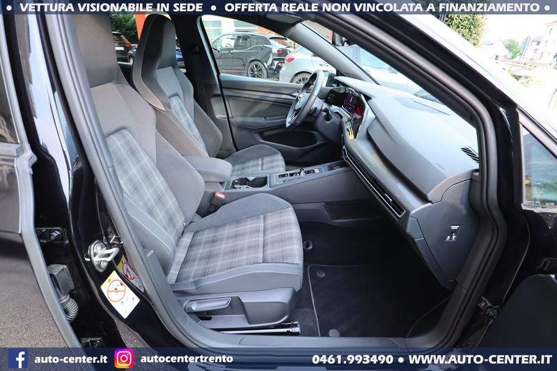 Volkswagen Golf 8 GTD DSG 2.0 TDI 200CV 19 IQ.LIGHT LED