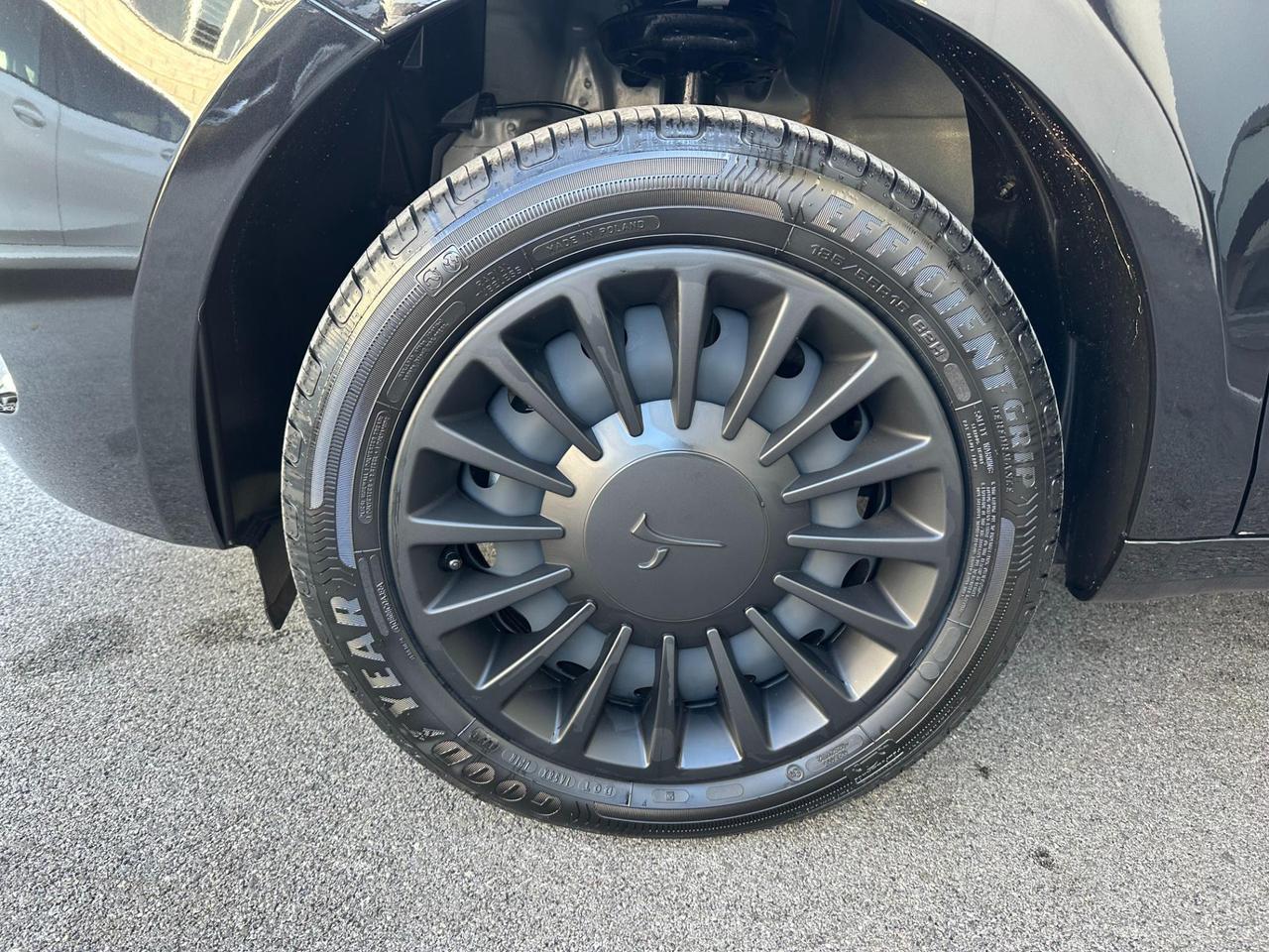 Lancia Ypsilon 1.0 firefly hybrid Silver s&s 70cv