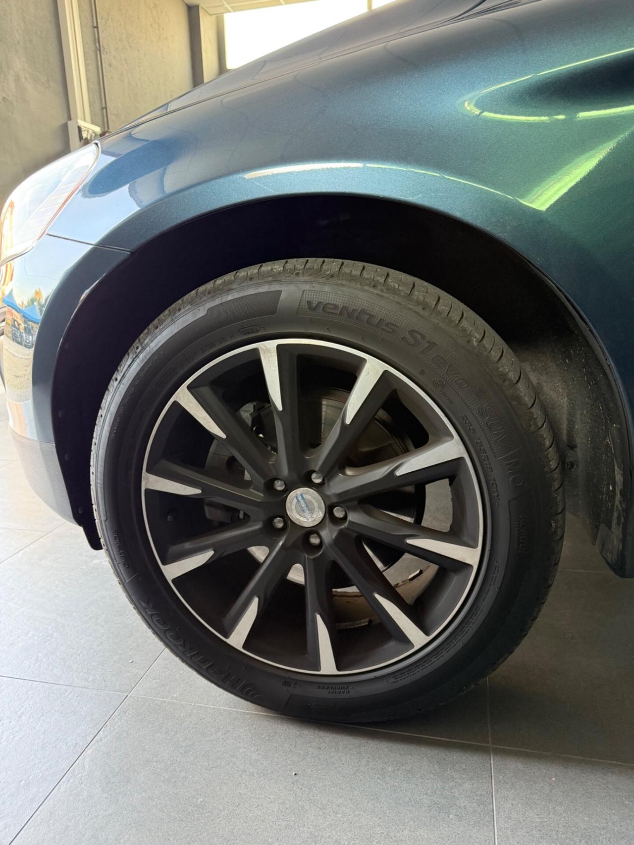 Volvo XC 60 2.4 D5 Summum