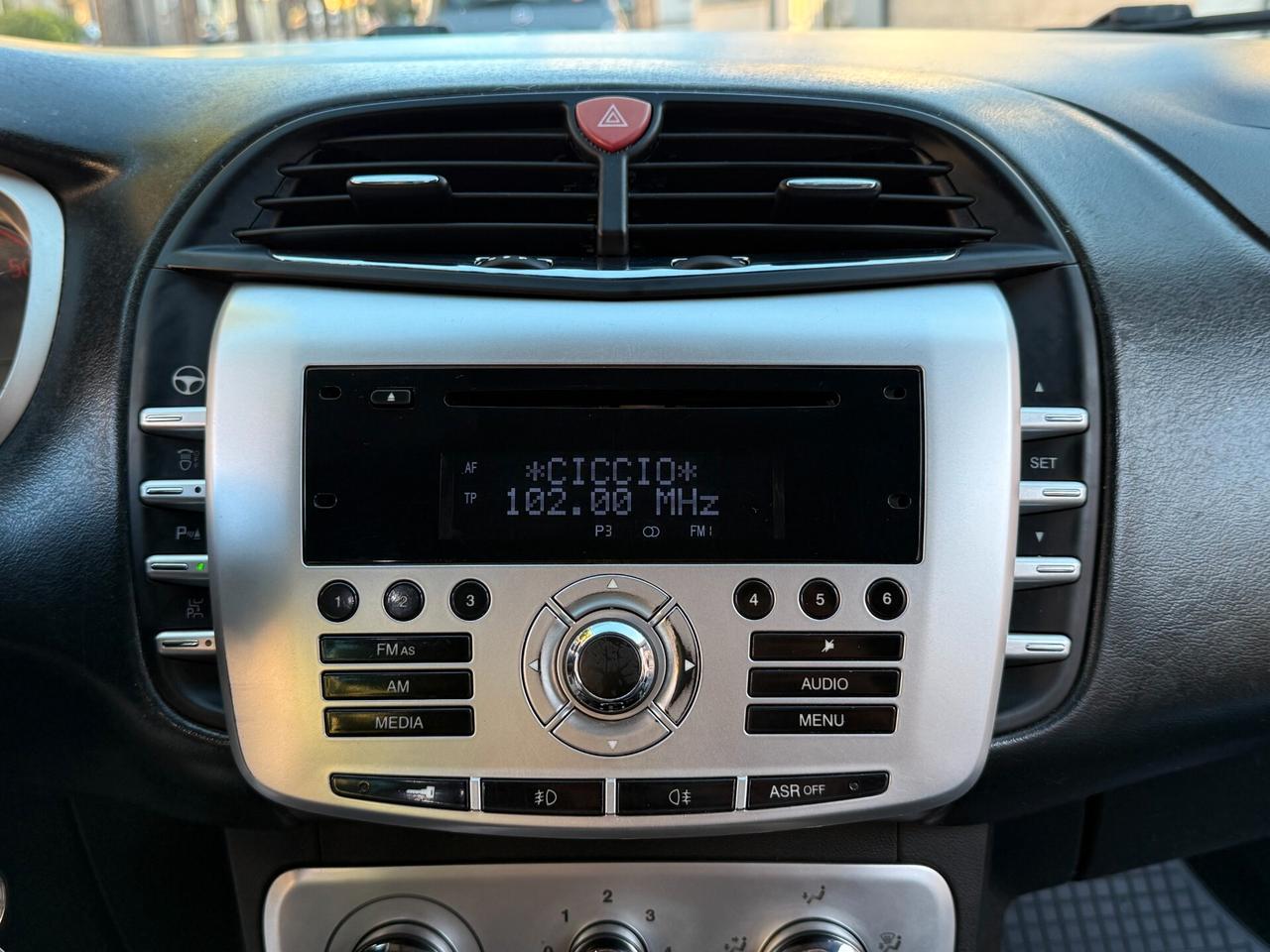 Lancia Delta 1.9 MJT Twinturbo Platino - 2010