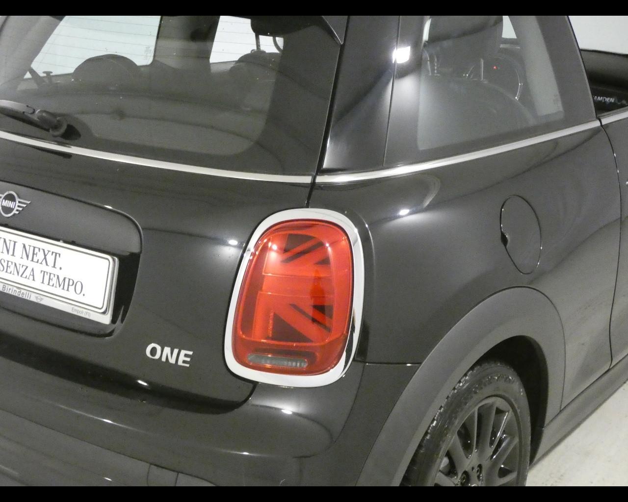 MINI Mini 4ª serie (F56) - Mini 1.5 One Camden Edition