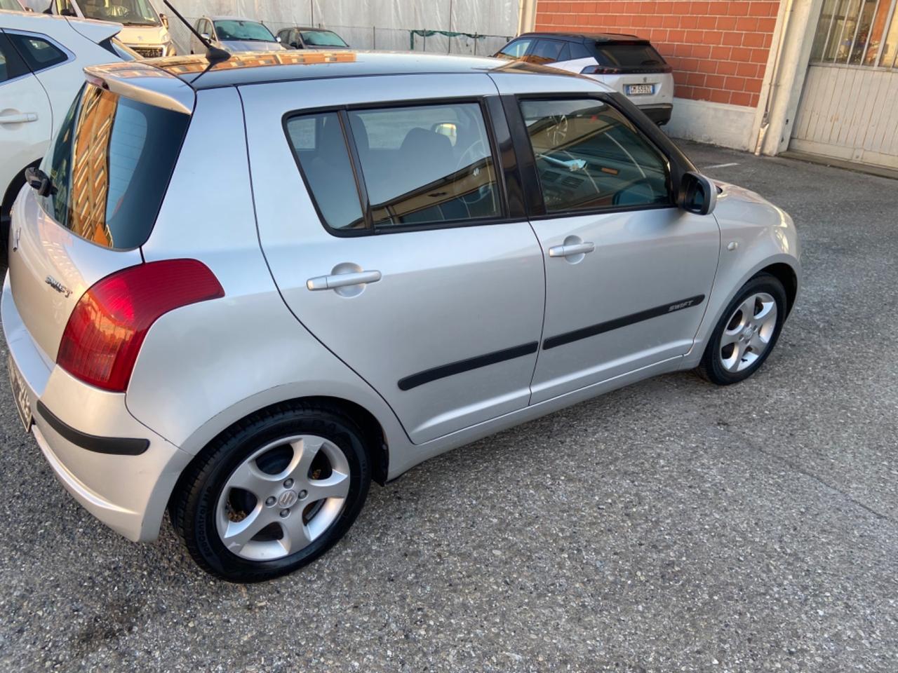 Suzuki Swift 1.3 5p. GLX