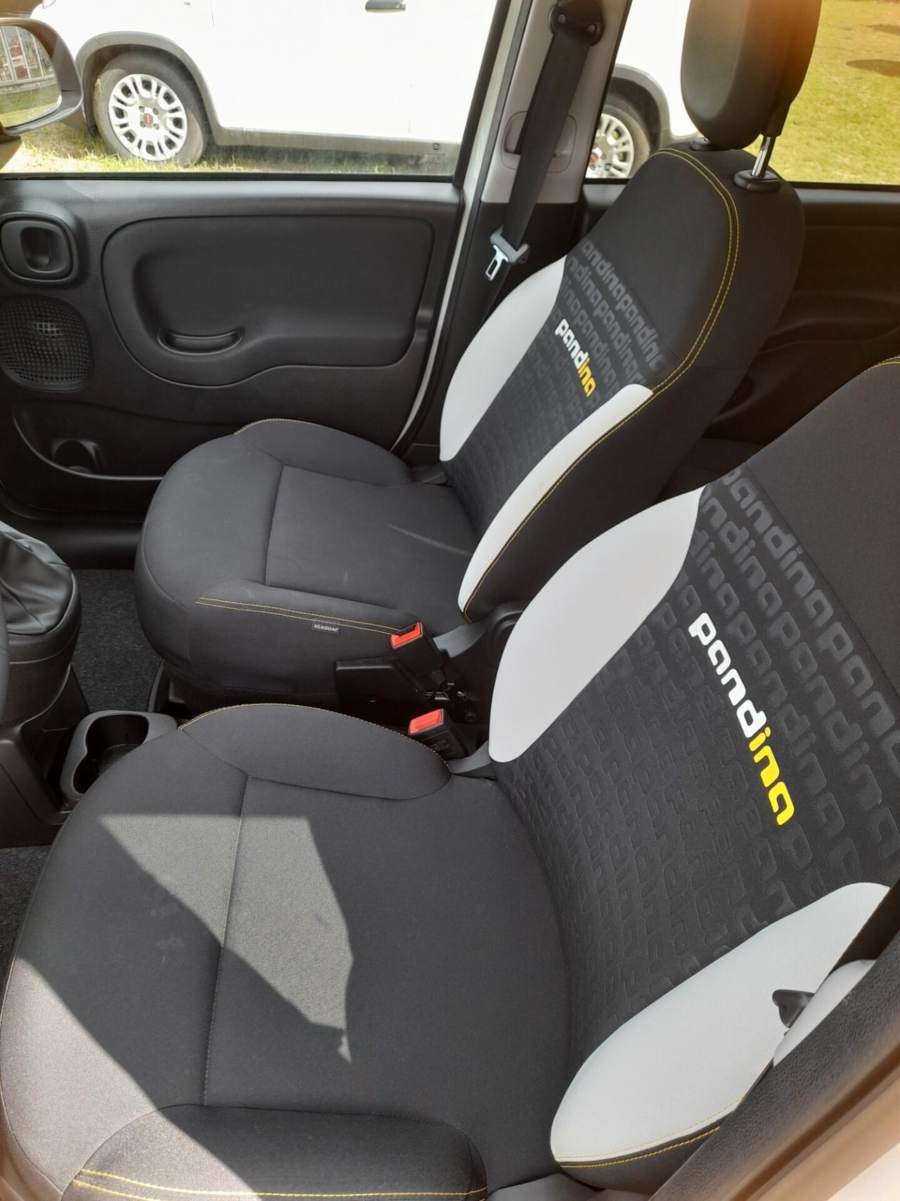 Fiat Panda Cross 1.0 Hybrid Promo