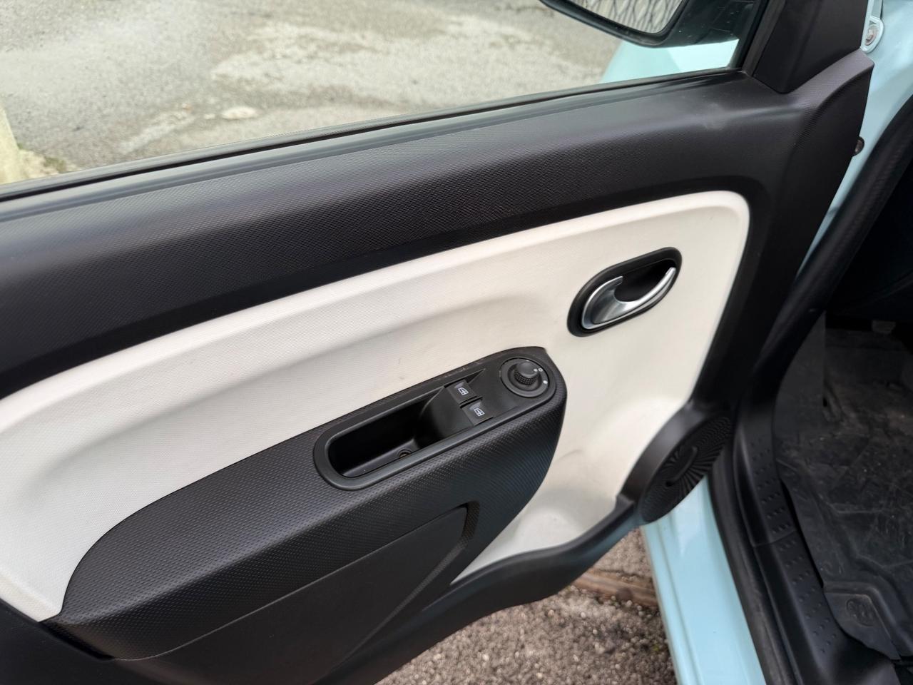 Renault Twingo SCe 65 CV Duel