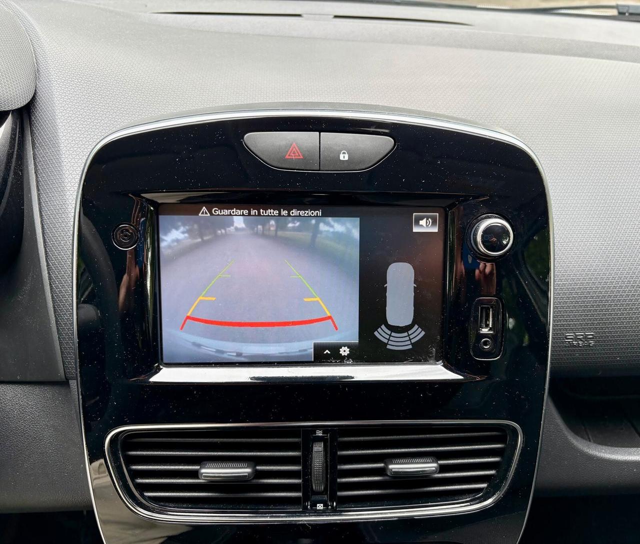 Renault Clio TCe 12V 90 CV GPL 5 porte Moschino Life