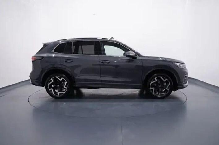 Volkswagen Tiguan 2.0 TDI 150 CV DSG R-Line