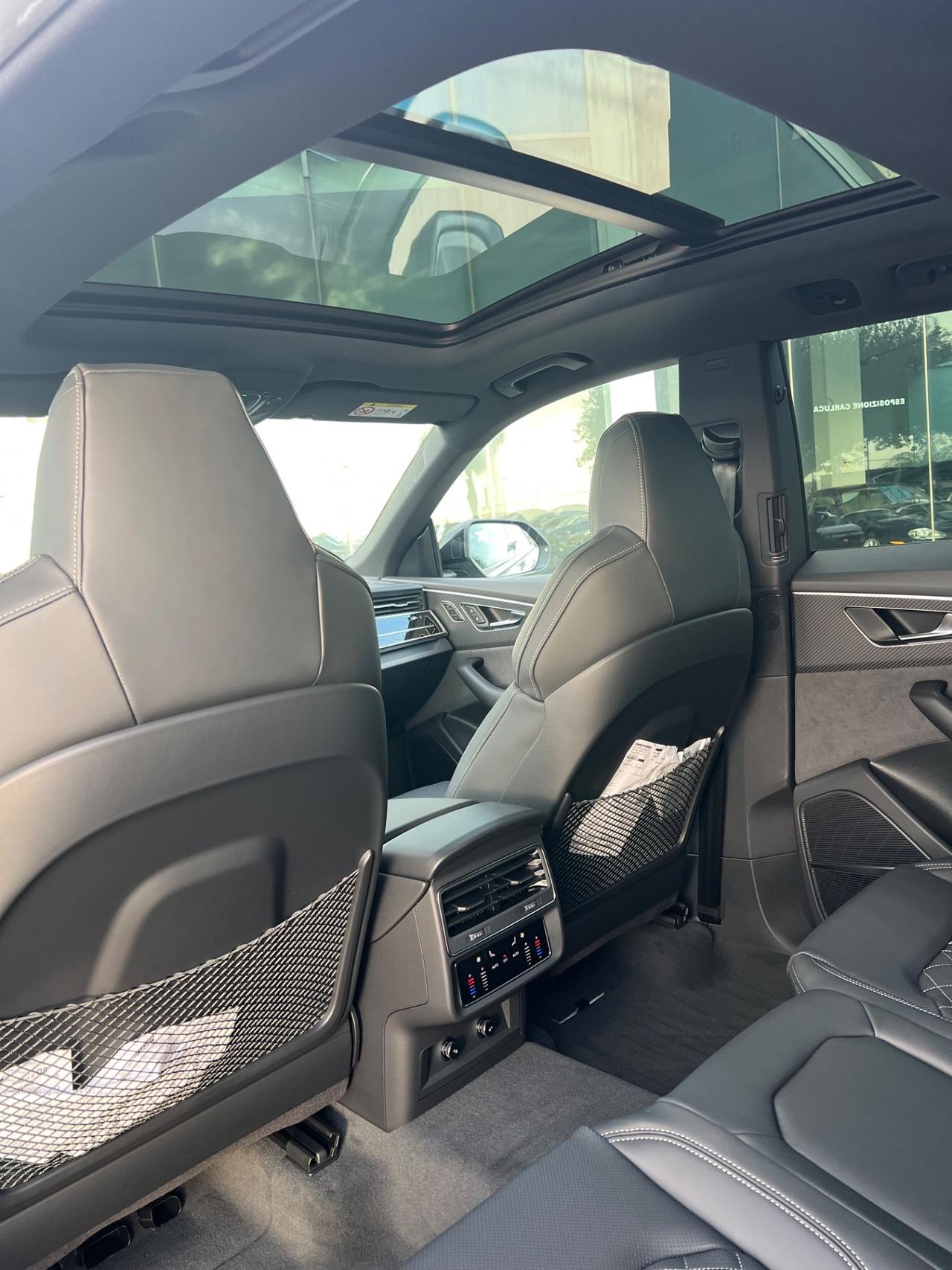 Audi Q8 Competition possibilità noleggio no scoring