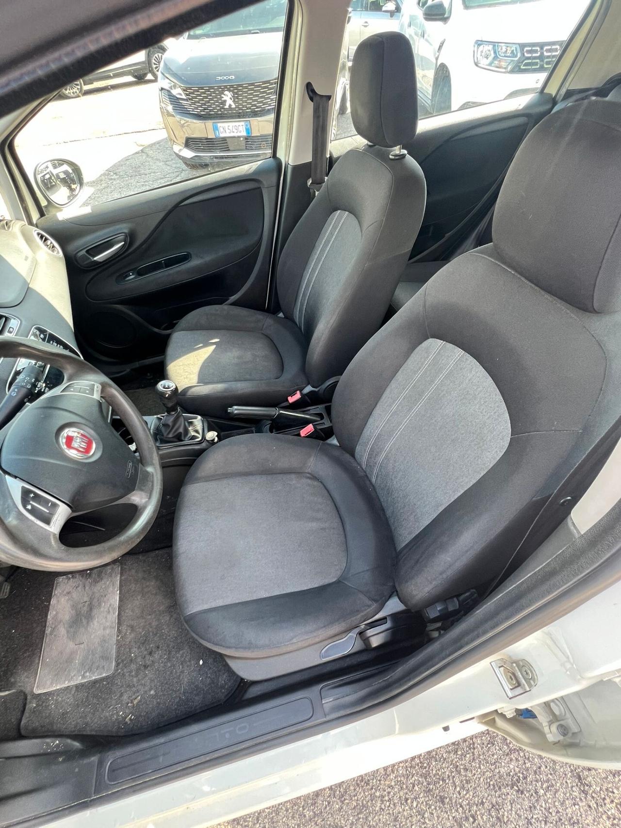 Fiat Punto 1.3 MJT II 75 CV 5 porte