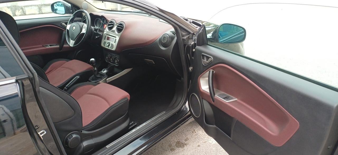 Alfa Romeo MiTo 1.4 105 CV M.air S&S Distinctive Sport Pack