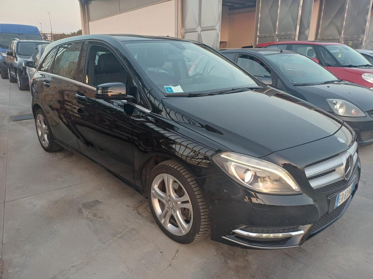 Mercedes-benz B 180 CDI BlueEFFICIENCY Premium