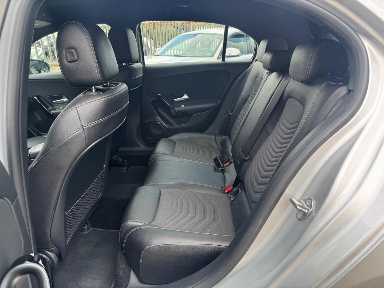 Mercedes-benz A 180 A 180 d Automatic Business Extra