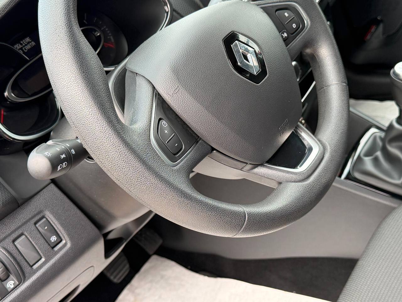 Renault Clio 1.5 DCI 75 cv. ENERGY BUSINESS (Autocarro 4P. N1)