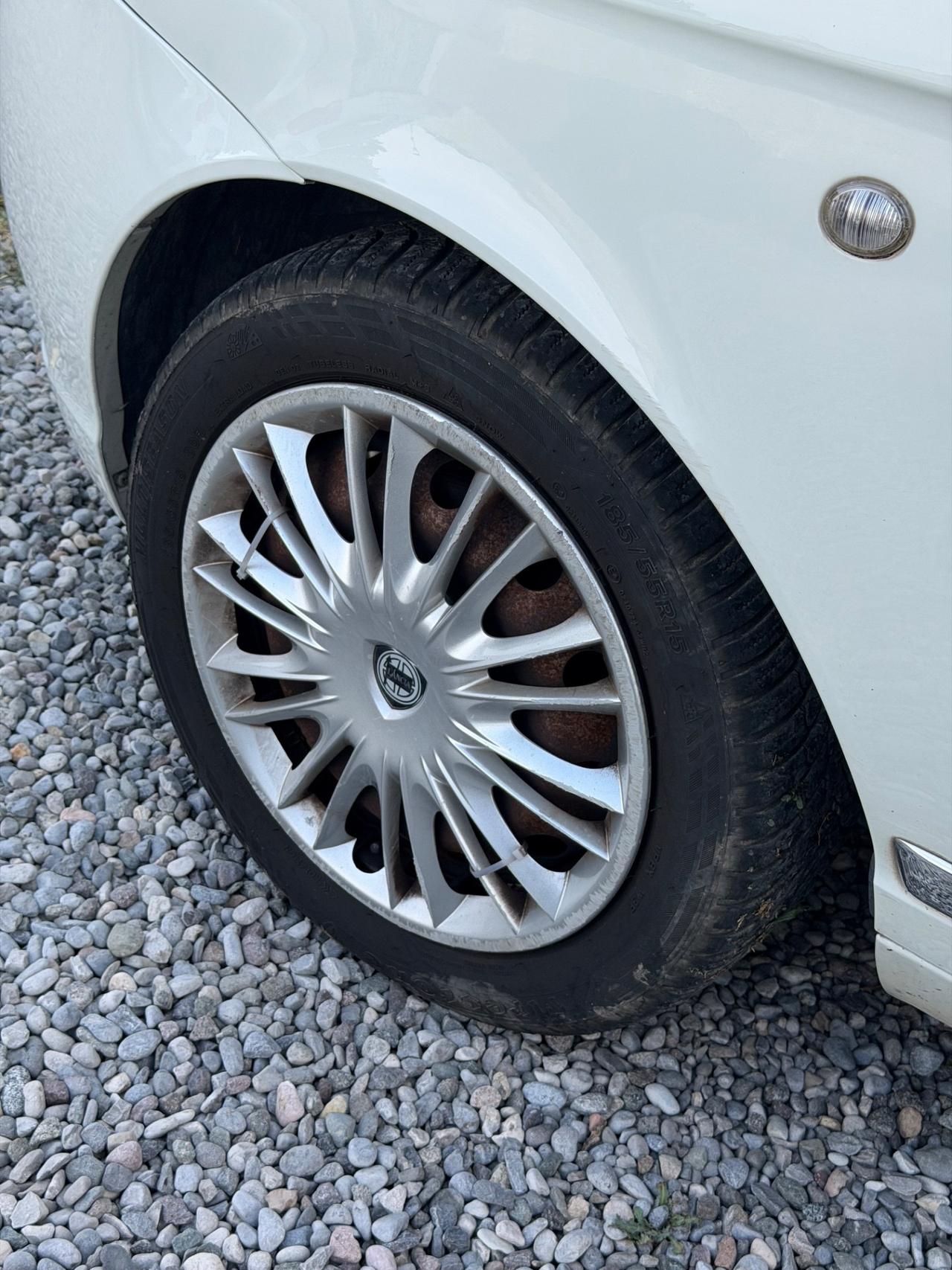 Lancia Ypsilon 1.4 GPL 2031- Neopatentati-Garanzia