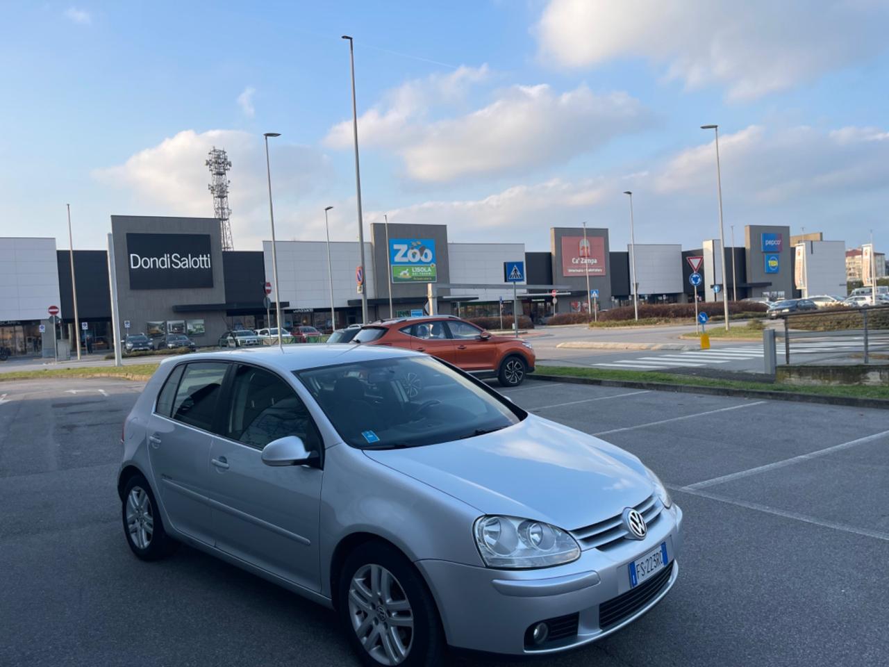 Volkswagen Golf 1.9 TDI DPF 5p. United