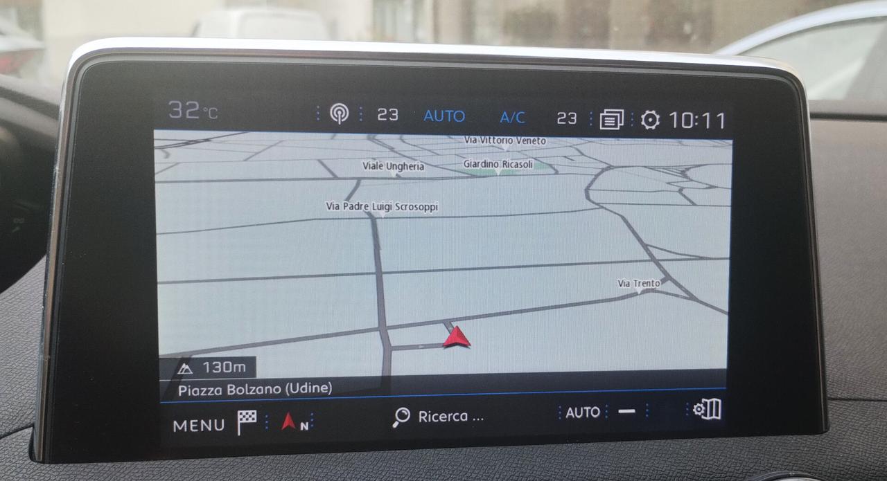 Peugeot 5008 BlueHDi 120 CV CROSSWAY AUT.