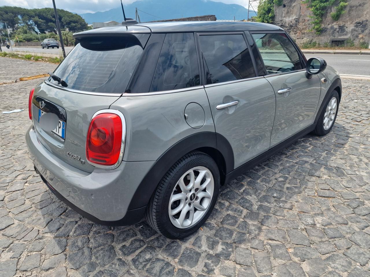 Mini 1.5 Cooper D cambio automatico